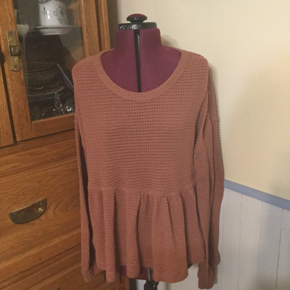 Wishlist size medium/large waffle knit top comfy and roomy